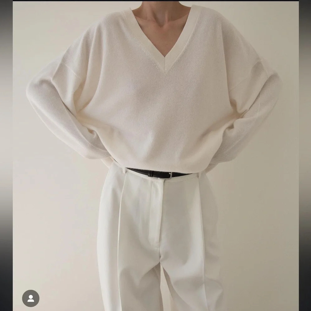 JENNI KAYNE Charlie V-Neck Sweater Ivory Cashmere for @Odessarose1947 - Picture 3 of 12